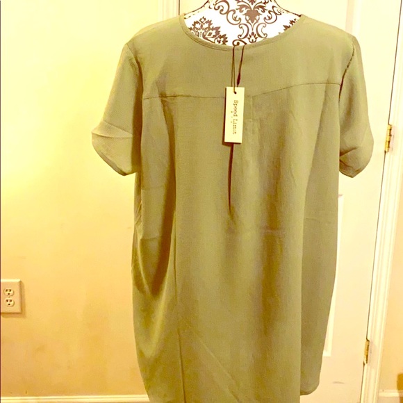 NWT olive green zipped short sleeves blouse sz 2X - Picture 2 of 3